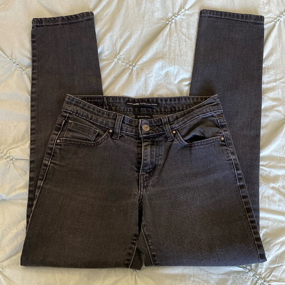 Levi’s mid rise skinny jeans